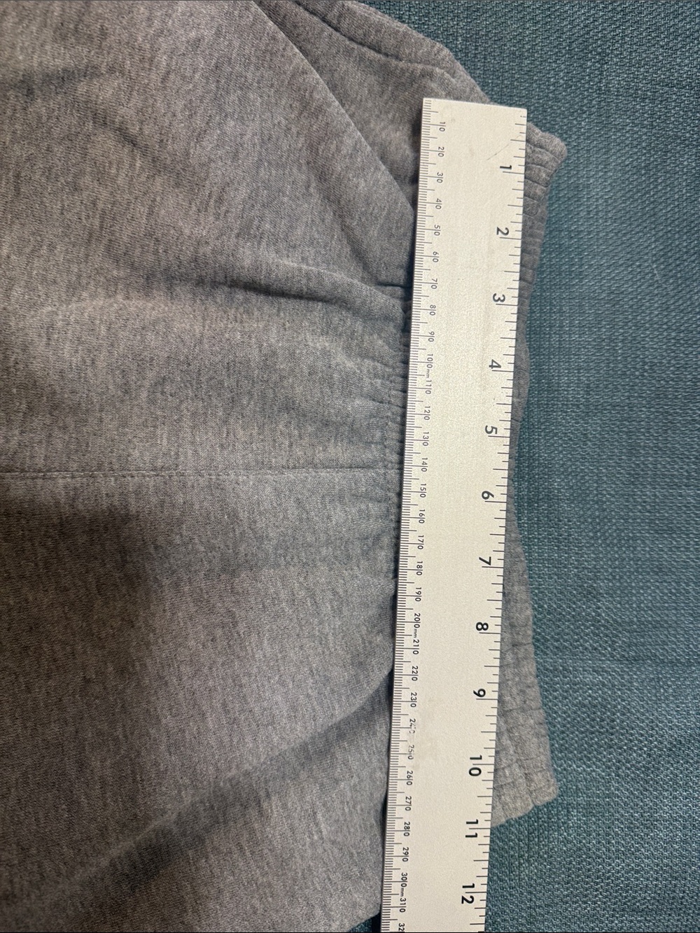 Nike 3BRAND Boys by Russell Wilson fleece joggers Size Large Gray White Stretchy - Picture 7 of 10
